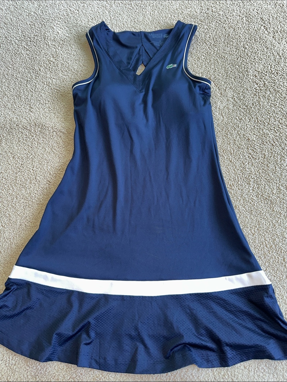 Lacoste tennis dress - Picture 4 of 10
